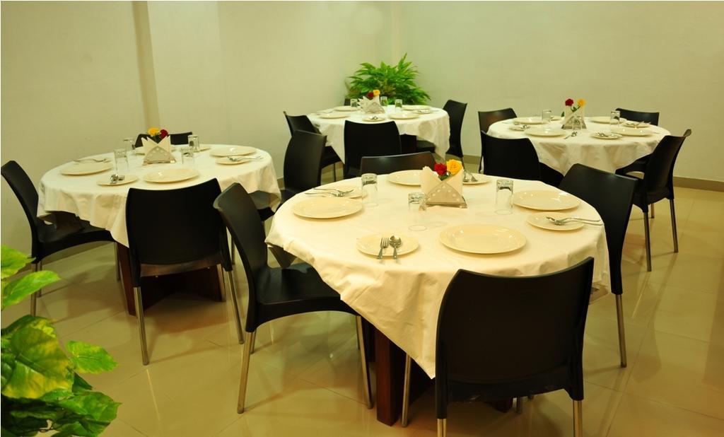 The Palazzo Hotel Hyderabad Exterior foto
